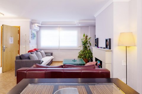 Продажа таухауса в Торре-де-Бенагальбон, Малага, Испания 4 спальни, 250м2 №119787 - фото 3