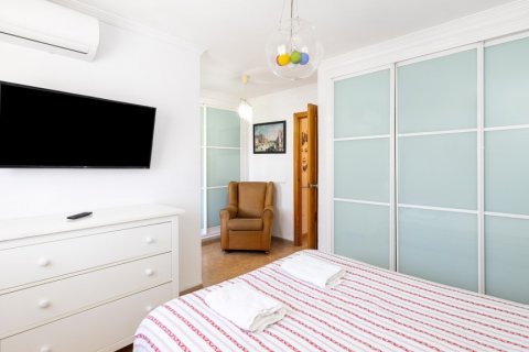 Продажа таухауса в Торре-де-Бенагальбон, Малага, Испания 4 спальни, 250м2 №119787 - фото 21