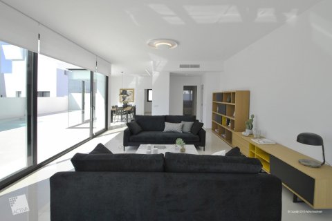 Huvila myytävänä Rojales, Alicante, Espanja, 4 makuuhuonetta, 185 m2 No. 189343 - kuva 12