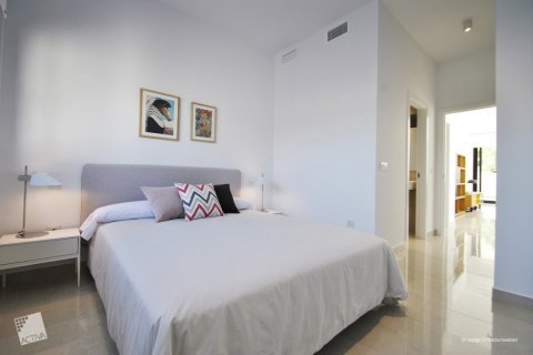 Huvila myytävänä Rojales, Alicante, Espanja, 4 makuuhuonetta, 185 m2 No. 189343 - kuva 3