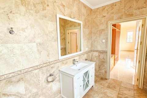 Villa till salu i Cabo Roig, Alicante, Spanien 7 sovrum, 463 kvm. Nr. 154805 - foto 15