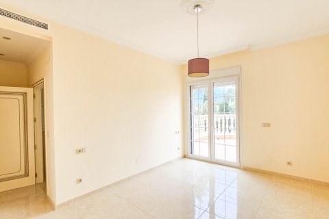 Villa till salu i Cabo Roig, Alicante, Spanien 7 sovrum, 463 kvm. Nr. 154805 - foto 17