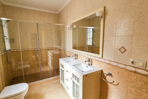 Villa till salu i Cabo Roig, Alicante, Spanien 7 sovrum, 463 kvm. Nr. 154805 - foto 18