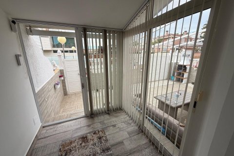 Kaupunkipientalo myytävänä La Zenia, Alicante, Espanja, 3 makuuhuonetta, 120 m2 No. 154803 - kuva 13