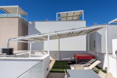 Kaupunkipientalo myytävänä Benijofar, Alicante, Espanja, 3 makuuhuonetta, 127 m2 No. 154807 - kuva 30