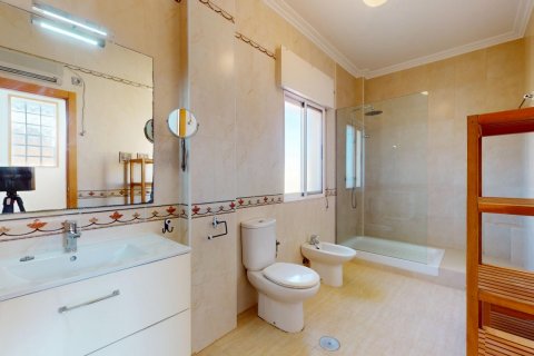 Kaupunkipientalo myytävänä Los Alcazares, Murcia, Espanja, 4 makuuhuonetta, 244 m2 No. 154806 - kuva 25