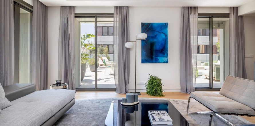 Квартира в Барселона, Испания 3 спальни, 166м2 №166641