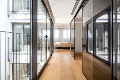 Продажа квартиры в Барселона, Испания 3 спальни, 169м2 №166642 - фото 8