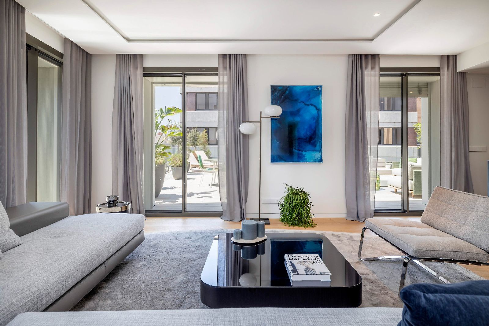 Квартира в Барселона, Испания 3 спальни, 169м2 №166642