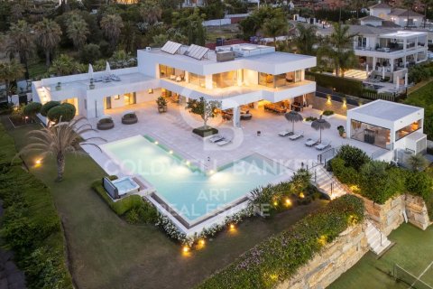 Villa i Marbella, Malaga, Spanien 7 sovrum, 676 kvm. Nr. 158326