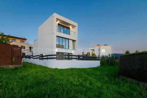 Villa i Vigo, Pontevedra, Spanien 4 sovrum, 220 kvm. Nr. 158331