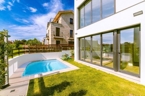 Villa à vendre à Vigo, Pontevedra, Espagne, 4 chambres, 220 m2 No. 158331 - photo 3