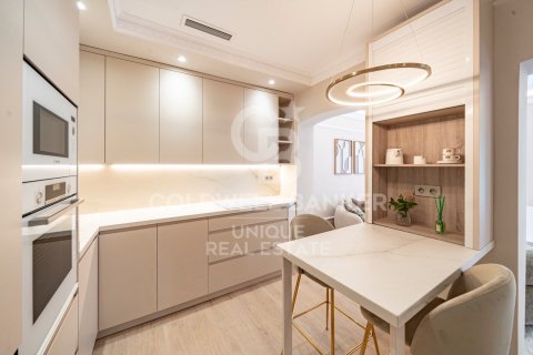 Apartamento en venta en Madrid, España 2 dormitorios, 113 m2 No. 158330 - foto 5