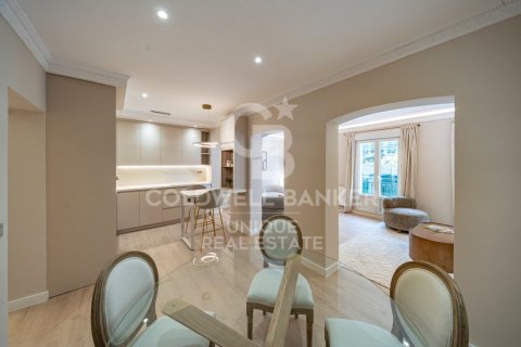 Apartamento en venta en Madrid, España 2 dormitorios, 113 m2 No. 158330 - foto 8