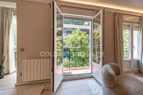 Apartamento en venta en Madrid, España 2 dormitorios, 113 m2 No. 158330 - foto 12