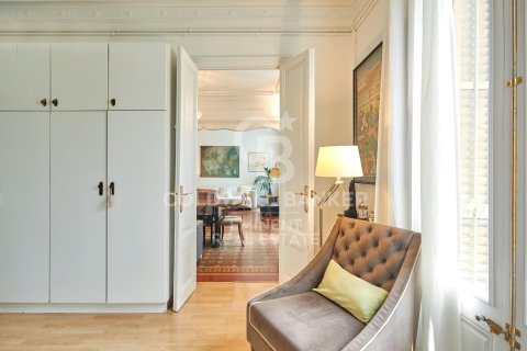 Apartament w Barcelona, Hiszpania 2 sypialnie, 137 mkw. nr 158327 – zdjęcie 16