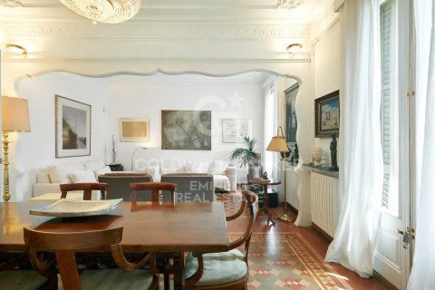 Apartment à vendre à Barcelona, Espagne, 2 chambres, 137 m2 No. 158327 - photo 6