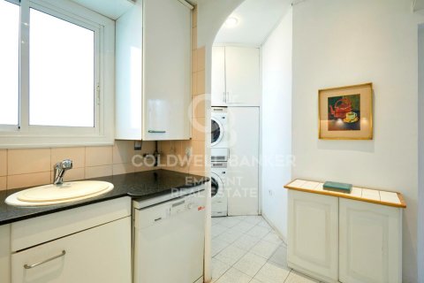 Apartment à vendre à Barcelona, Espagne, 2 chambres, 137 m2 No. 158327 - photo 16