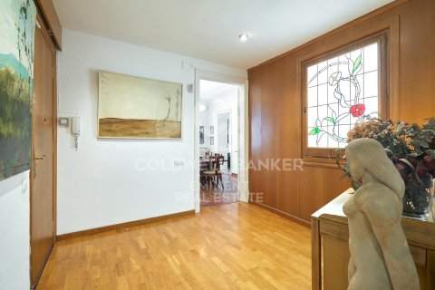Apartament w Barcelona, Hiszpania 2 sypialnie, 137 mkw. nr 158327 – zdjęcie 8