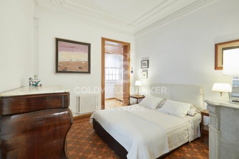 Apartament w Barcelona, Hiszpania 2 sypialnie, 137 mkw. nr 158327 – zdjęcie 17