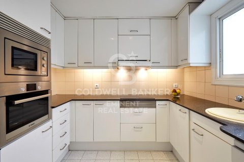 Apartment à vendre à Barcelona, Espagne, 2 chambres, 137 m2 No. 158327 - photo 12