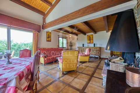 House for sale in Spain 4 bedrooms, 215 sq.m. No. 158328 - photo 10