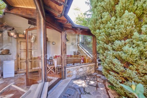 House for sale in Spain 4 bedrooms, 215 sq.m. No. 158328 - photo 21