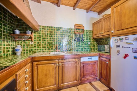 House for sale in Spain 4 bedrooms, 215 sq.m. No. 158328 - photo 16
