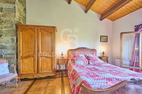 House for sale in Spain 4 bedrooms, 215 sq.m. No. 158328 - photo 24