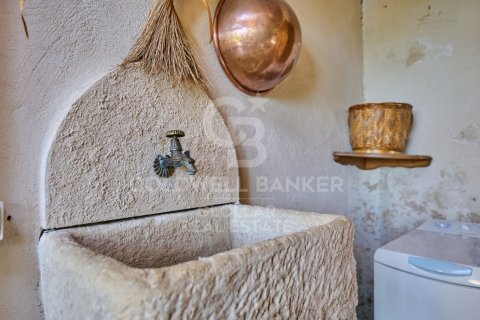 House for sale in Spain 4 bedrooms, 215 sq.m. No. 158328 - photo 18
