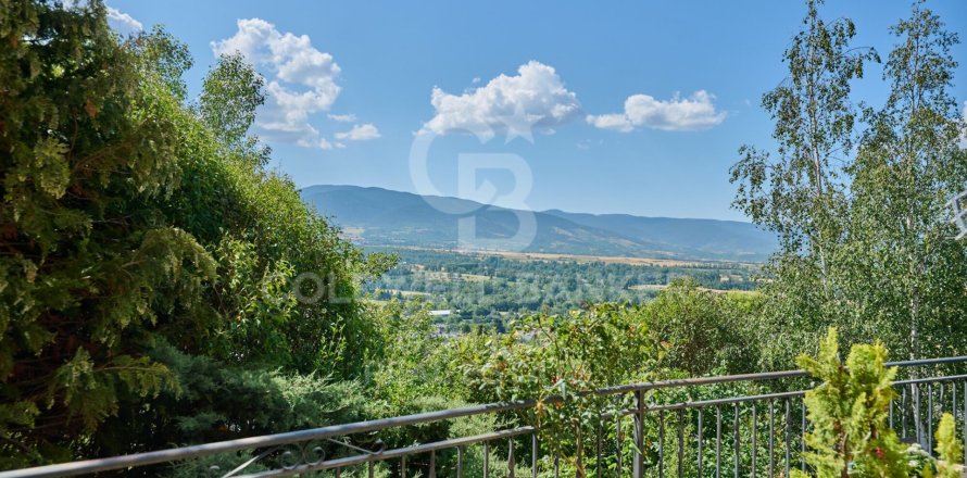 House in Spain 4 bedrooms, 215 sq.m. No. 158328