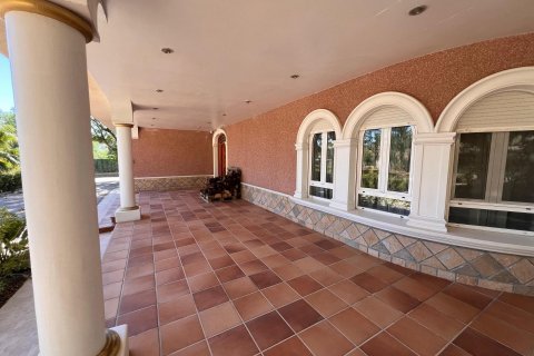 Villa till salu Callosa de Segura, Alicante, Spanien 7 sovrum, 616 kvm. Nr. 137802 - foto 7