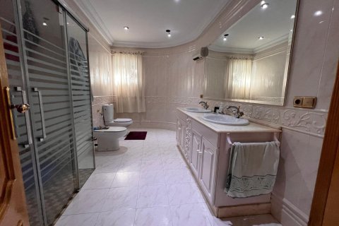 Villa till salu Callosa de Segura, Alicante, Spanien 7 sovrum, 616 kvm. Nr. 137802 - foto 20