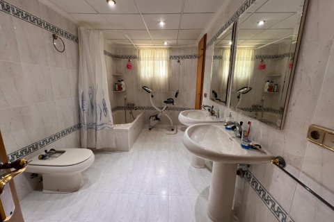 Villa till salu Callosa de Segura, Alicante, Spanien 7 sovrum, 616 kvm. Nr. 137802 - foto 22
