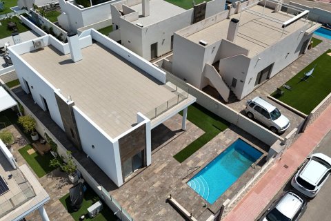 Villa till salu Alicante, Spanien 3 sovrum, 133 kvm. Nr. 137803 - foto 1
