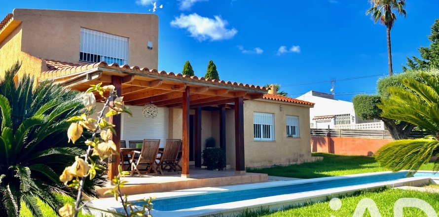 Casa a Peniscola, Castellon, Spagna 4 camere da letto, 242 mq. N° 172131