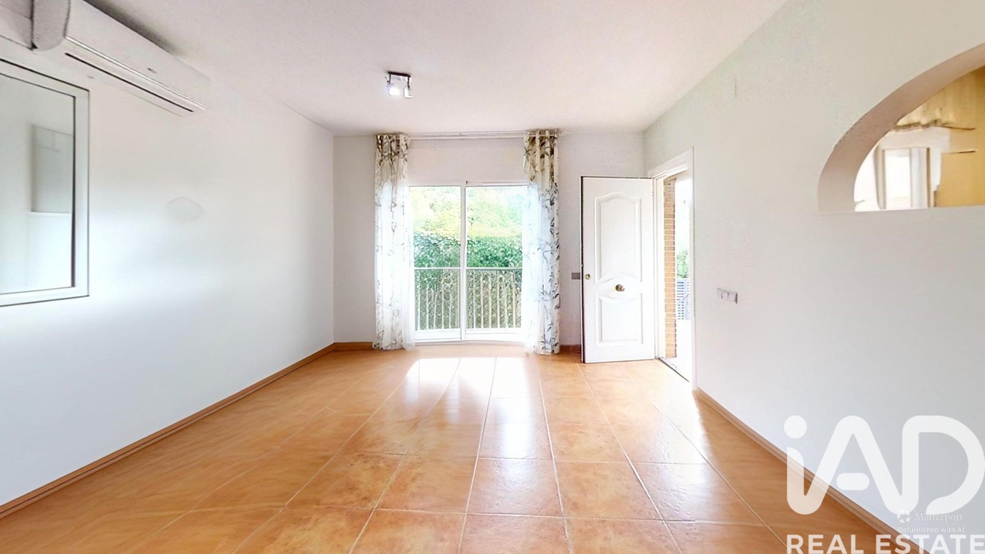 Casa a El Vendrell, Tarragona, Spagna 4 camere da letto, 250 mq. N° 172129