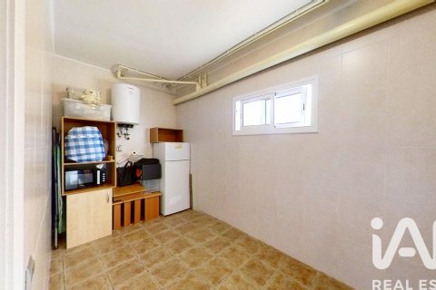 House à vendre à El Vendrell, Tarragona, Espagne, 4 chambres, 250 m2 No. 172129 - photo 30