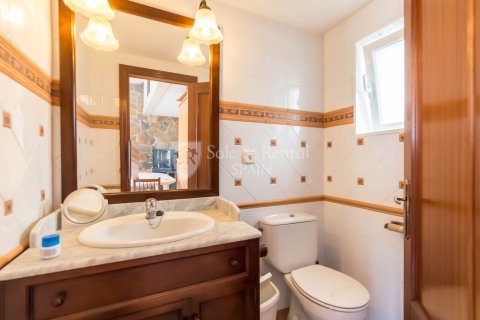 Apartamento en venta en Tossa de Mar, Gerona, España 9 dormitorios, 150 m2 No. 166459 - foto 10