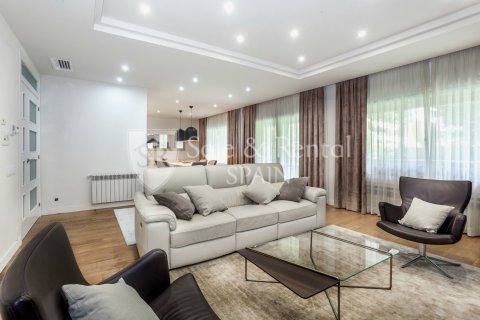 Casa in vendita a Gava, Barcelona, Spagna 6 camere da letto, 490 mq. N° 166458 - foto 13