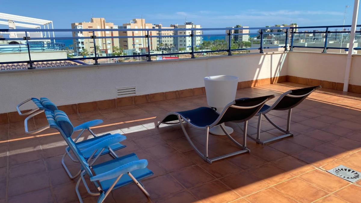 Appartamento a Mil Palmeras, Alicante, Spagna 2 camere da letto, 84 mq. N° 149083