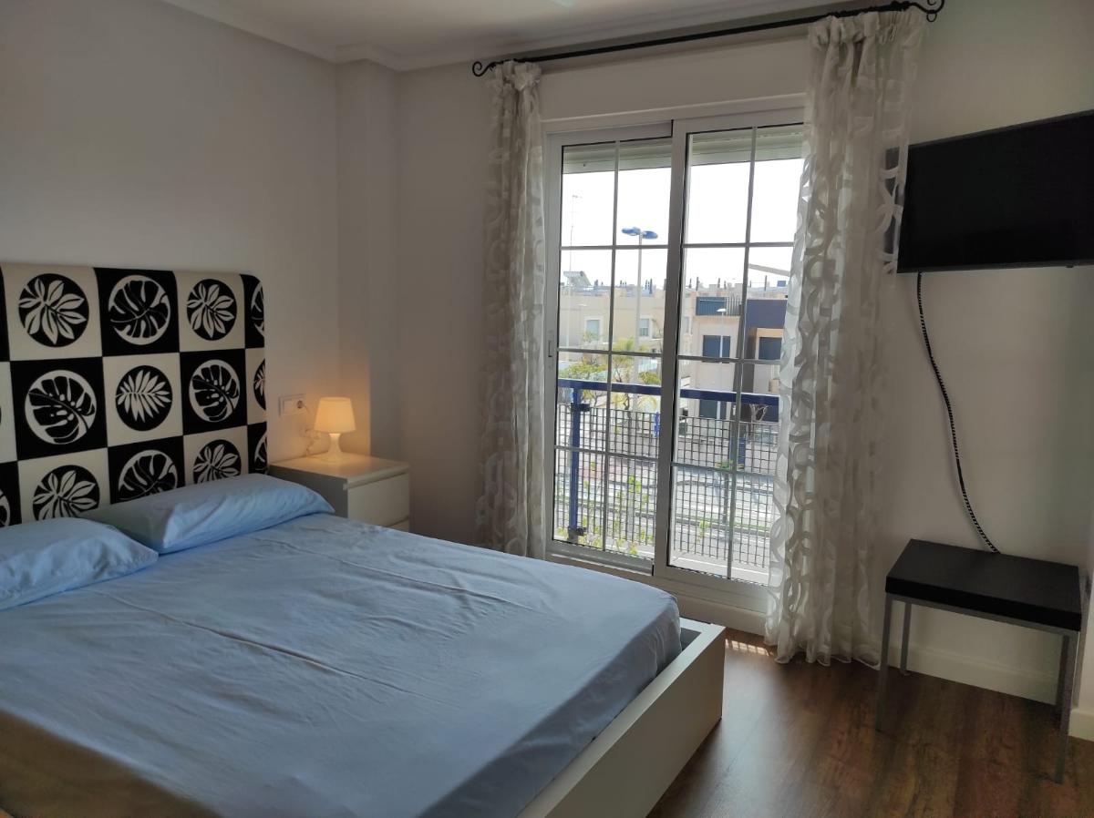 Appartamento a Mil Palmeras, Alicante, Spagna 2 camere da letto, 84 mq. N° 149083