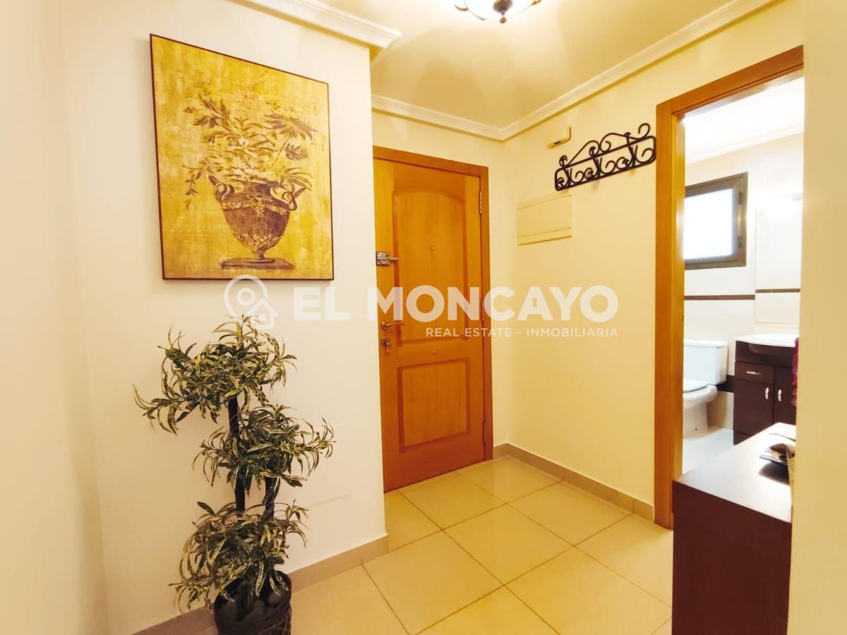 Appartamento a Guardamar del Segura, Alicante, Spagna 4 camere da letto, 122 mq. N° 149085