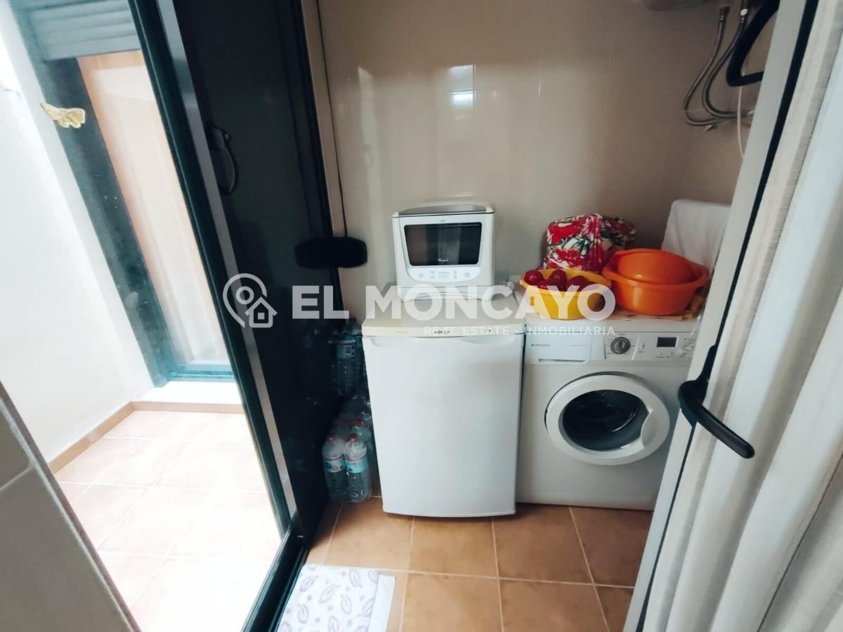 Appartamento a Guardamar del Segura, Alicante, Spagna 4 camere da letto, 122 mq. N° 149085