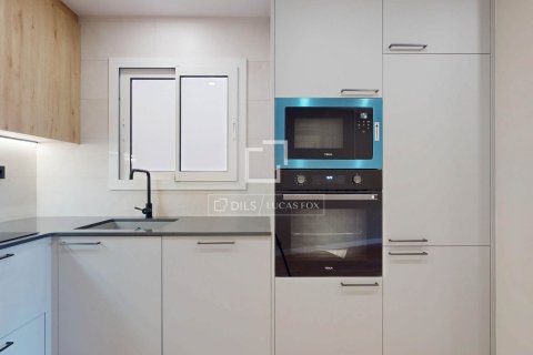 Apartament w Barcelona, Hiszpania 3 sypialnie, 90 mkw. nr 160831 – zdjęcie 6