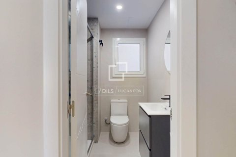 Apartament w Barcelona, Hiszpania 3 sypialnie, 90 mkw. nr 160831 – zdjęcie 23