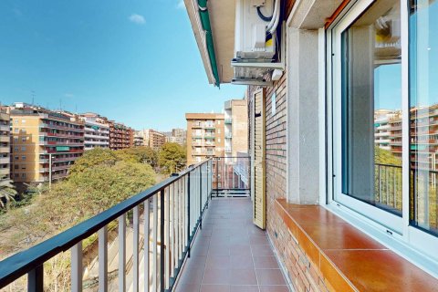 Apartament w Barcelona, Hiszpania 3 sypialnie, 90 mkw. nr 160831 – zdjęcie 18