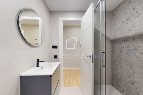 Apartament w Barcelona, Hiszpania 3 sypialnie, 90 mkw. nr 160831 – zdjęcie 20