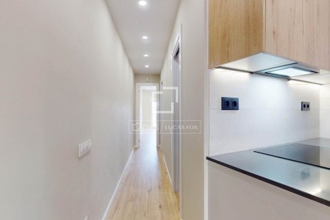 Apartament w Barcelona, Hiszpania 3 sypialnie, 90 mkw. nr 160831 – zdjęcie 3