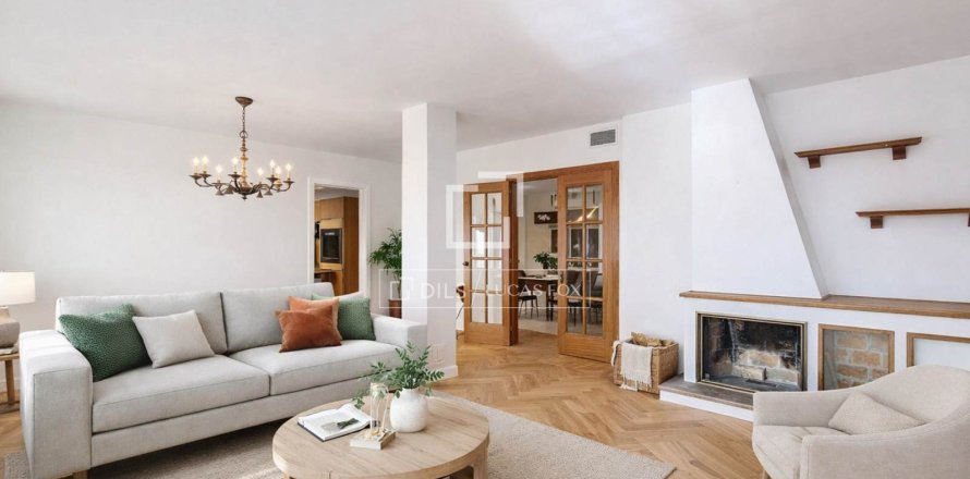 Appartamento a Vilanova i la Geltru, Barcelona, Spagna 6 camere da letto, 185 mq. N° 160833